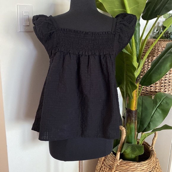 Old Navy Baby Doll Top with cap sleeves - Picture 5 of 7